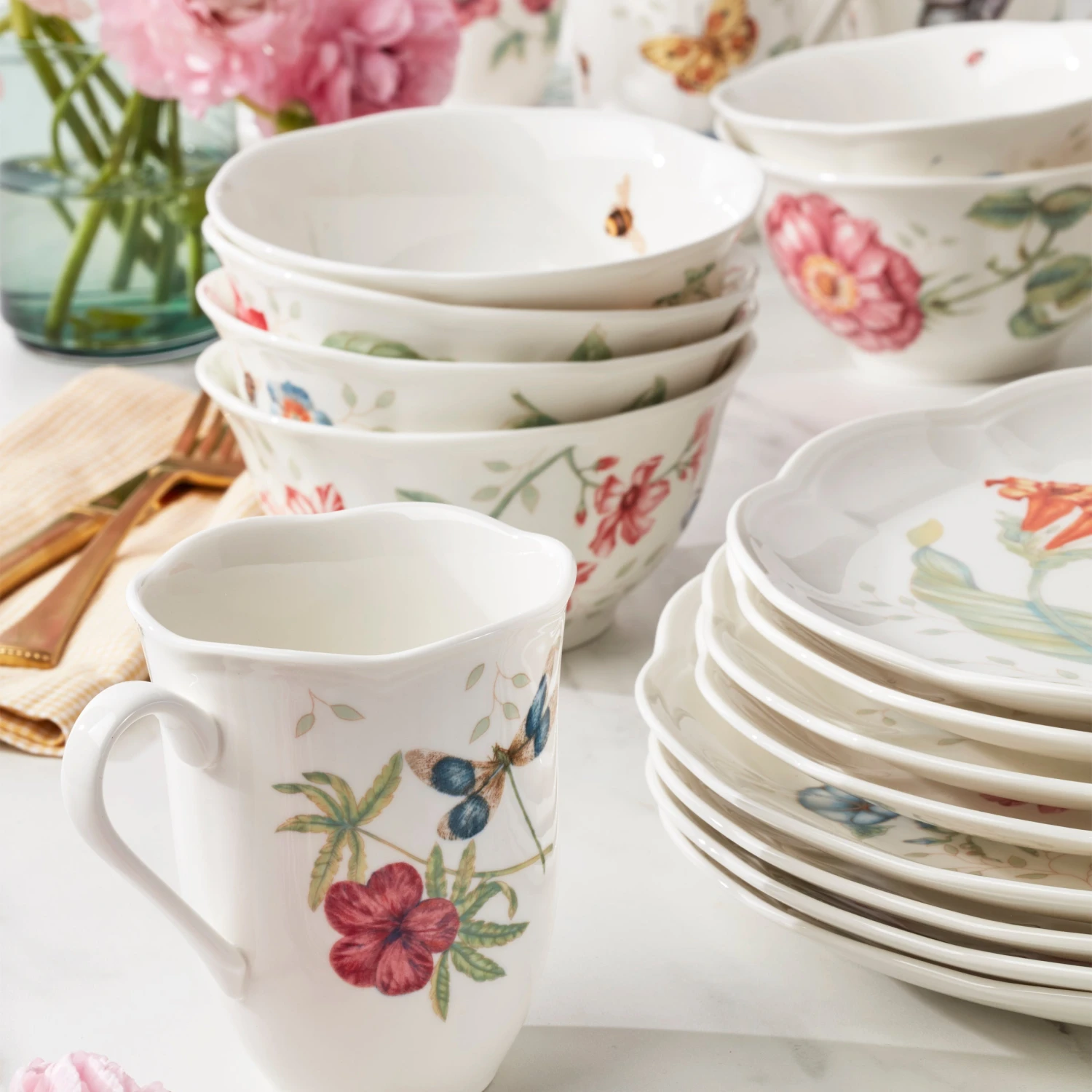 Lenox Butterfly Meadow Monarch 24-Piece Dinnerware Set 4 Lenox Butterfly Meadow Monarch 24-Piece Dinnerware Set - Image 4