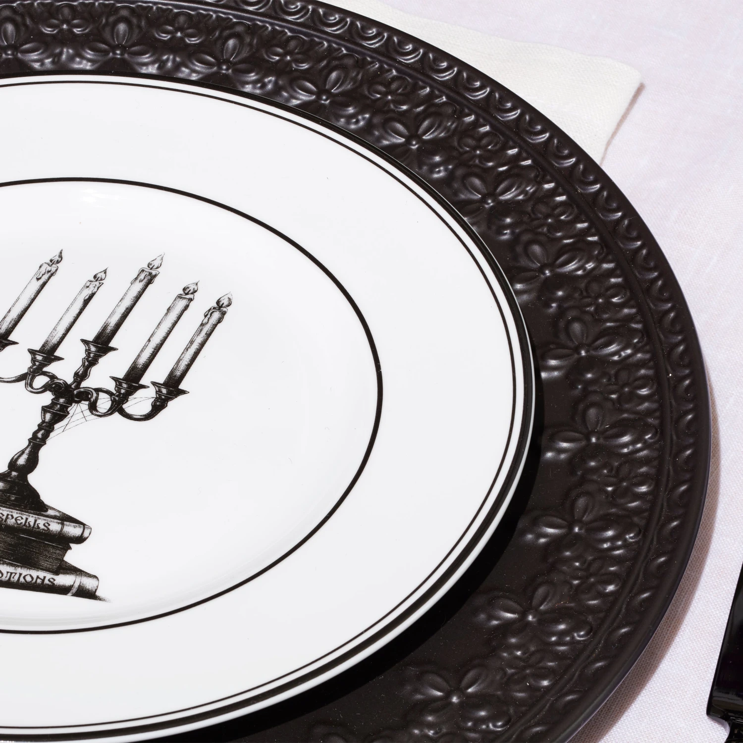 Lenox Vintage Halloween 4-Piece Dessert Plate Set 9 Lenox Vintage Halloween 4-Piece Dessert Plate Set - Image 9