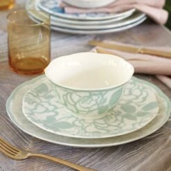 Lenox Butterfly Meadow Cottage 4-Piece Accent Plates -Tableware Store 894087 894088 894090 894251 877880 LNP S22 FEA 1 0d3e9d4f f4fd 42fc 86c1 f09b02d29f5e