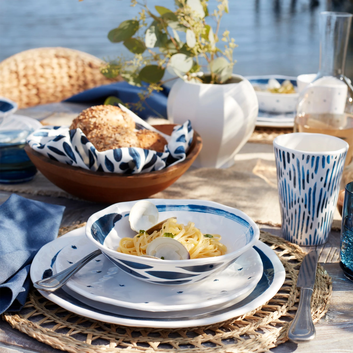 Lenox Blue Bay Melamine 16-Piece Dinnerware Set 6 Lenox Blue Bay Melamine 16-Piece Dinnerware Set - Image 6