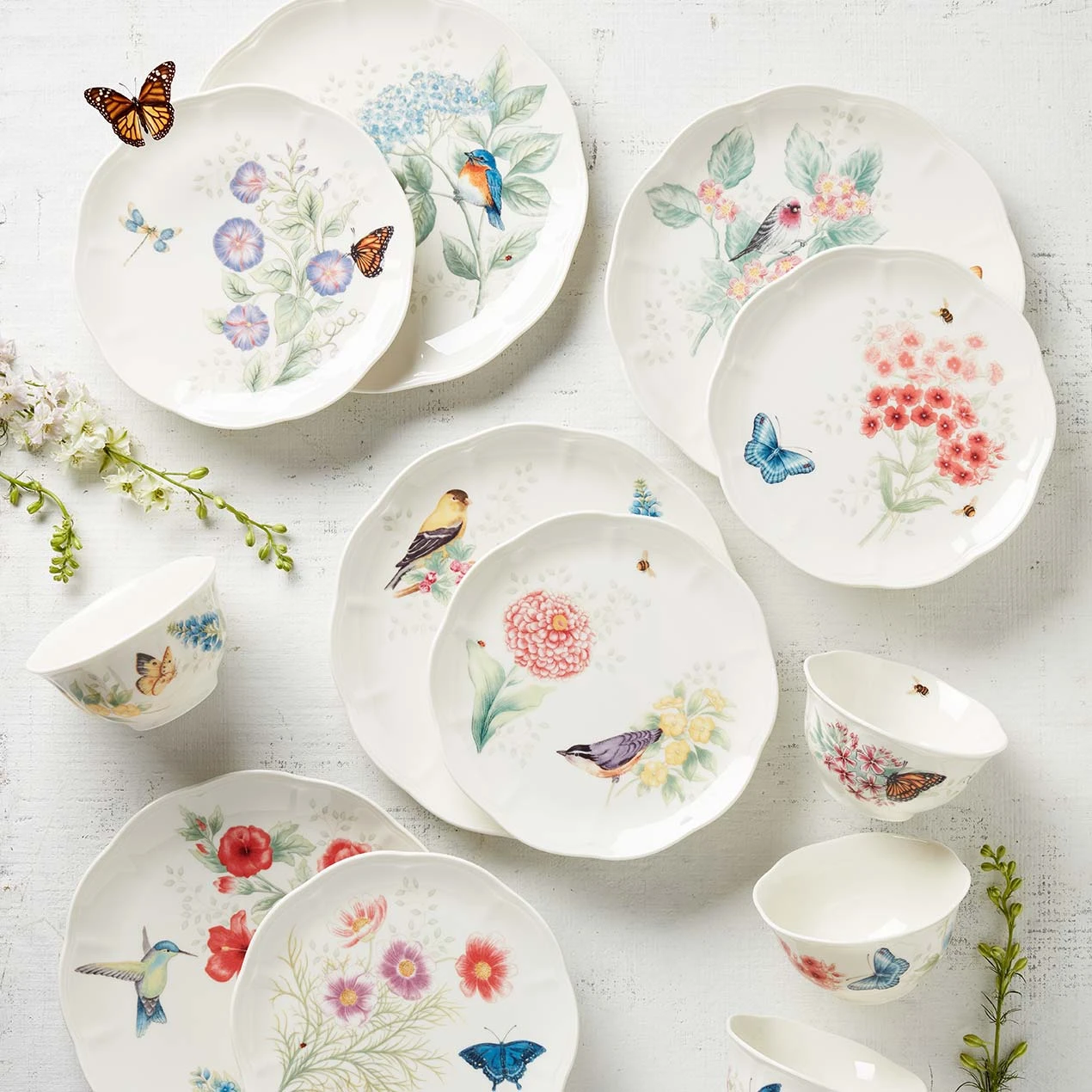 Lenox Butterfly Meadow Flutter 12-Piece Dinnerware Set 2 Lenox Butterfly Meadow Flutter 12-Piece Dinnerware Set - Image 2
